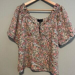 Lucy Paris Floral Women's Top - Size Medium